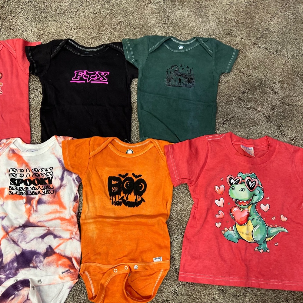 Colorful Baby Onesies and T-Shirts Set - Picture 1 of 7